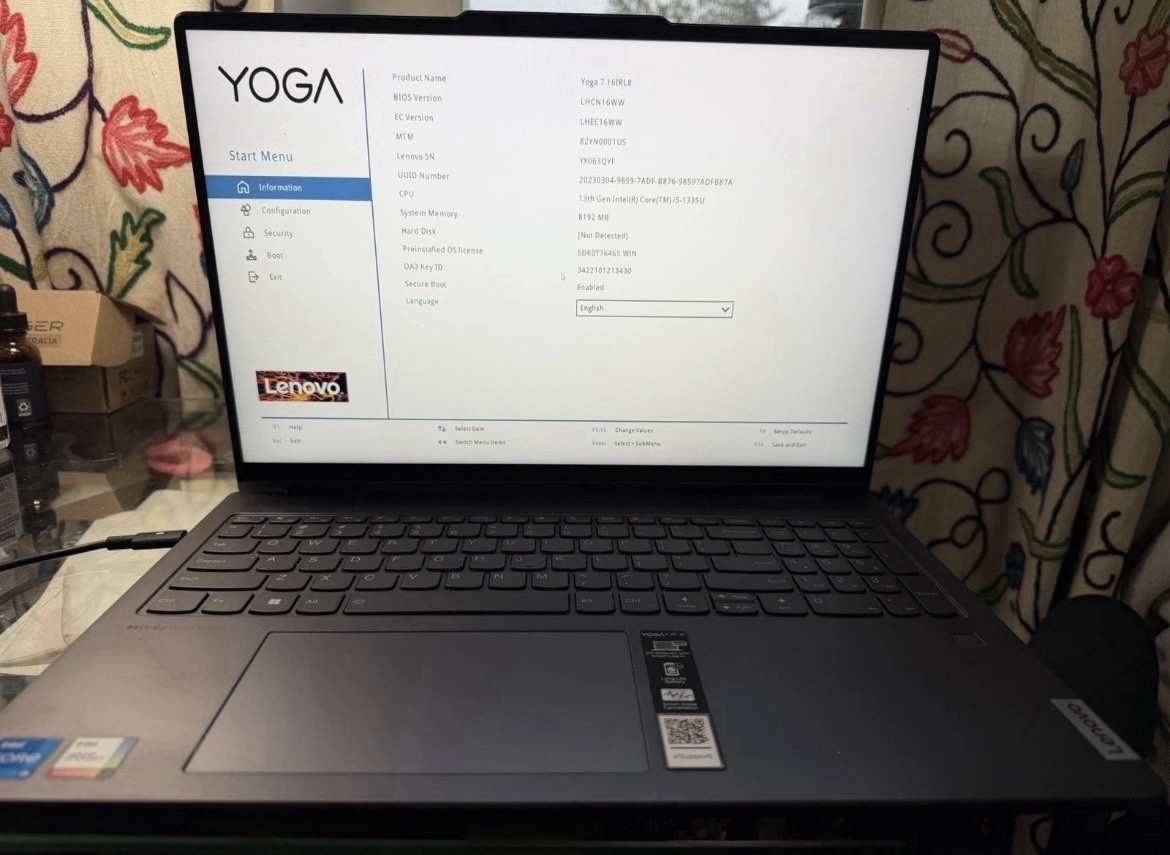 Lenovo Yoga7 16IRL8(Intel Core i5-1335U 1.3GHz,8 GB RAM) Touch 2-In-1