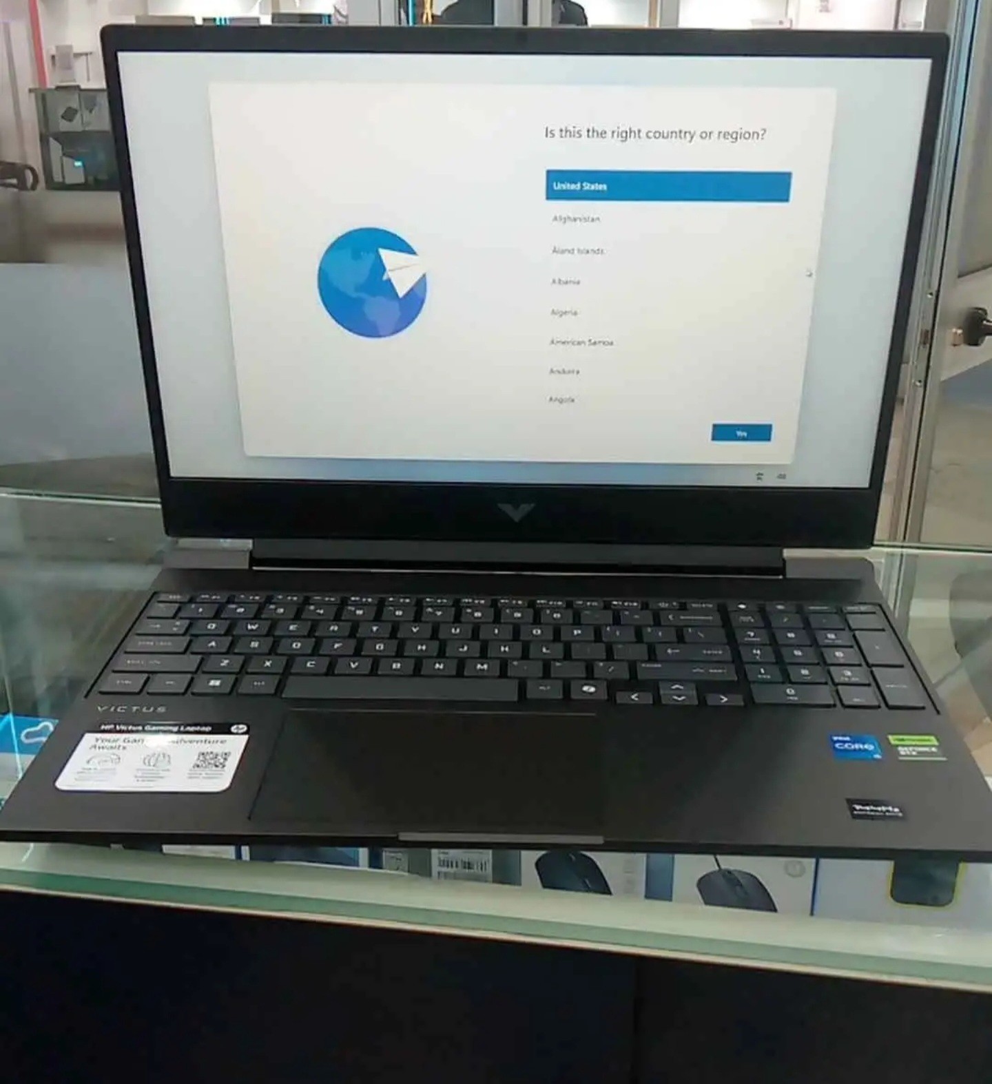 HP Victus 15-FA0025NR 15.6” (512GB SSD Intel Core i5-12500H 8GB RAM) Gaming…