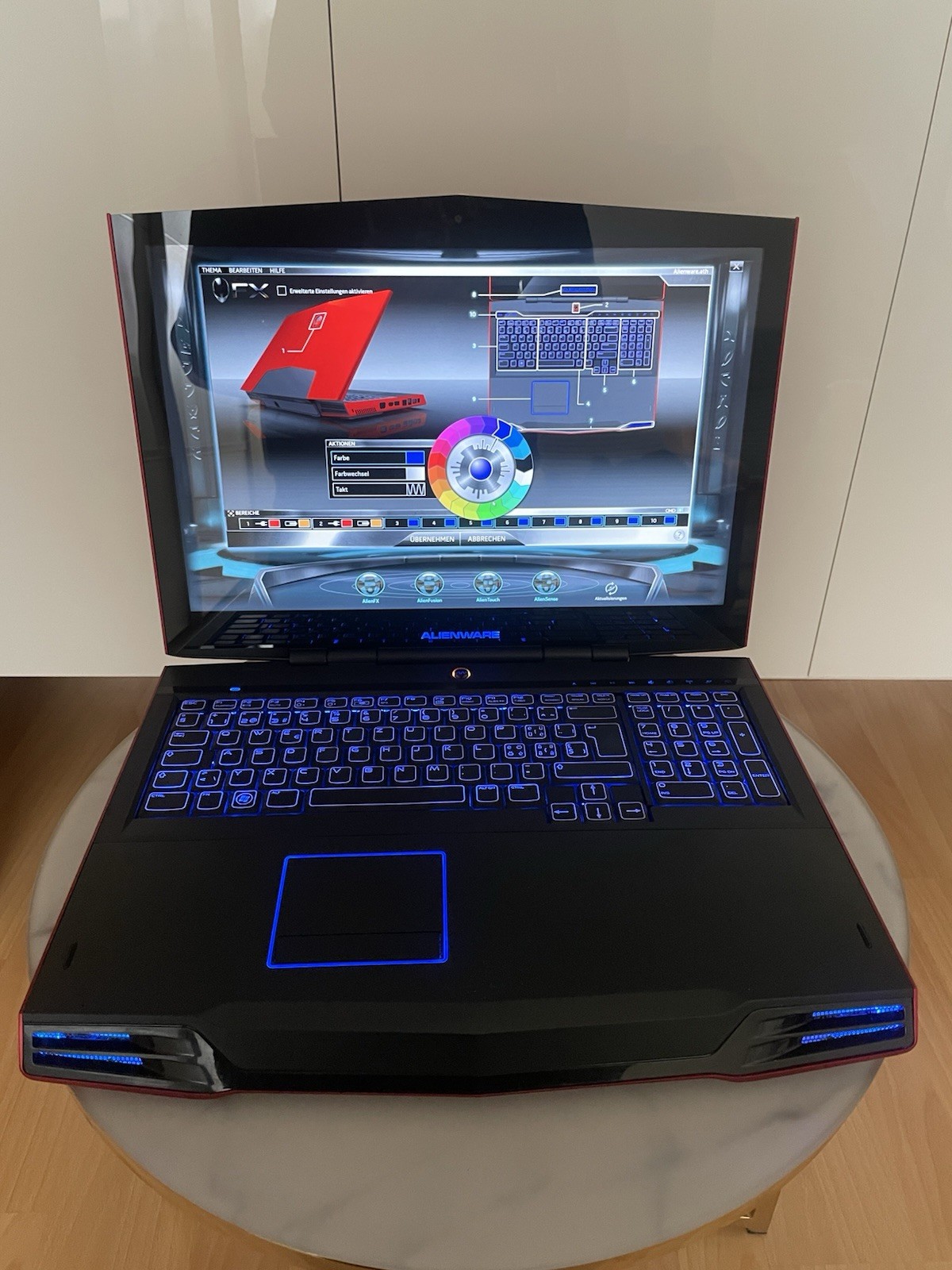 Alienware M17x R2 Nebula Red | 219h Runtime | 1200p | 77% Battery Health | MINT