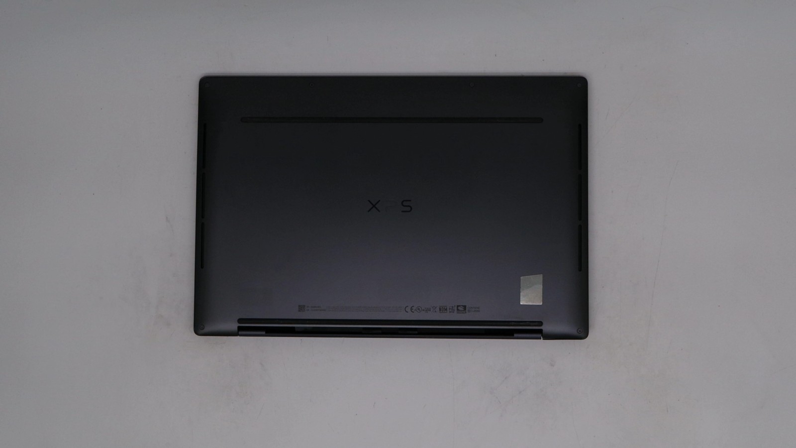 Dell XPS 9320 13″ i7-1260p 16GB 1TB – Fair READ DESC