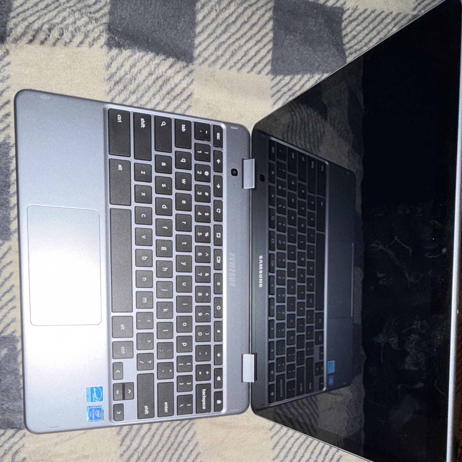 Samsung XE521QAB Chromebook Plus 12.2″ Touch 2-in-1 4GB 32GB Gray