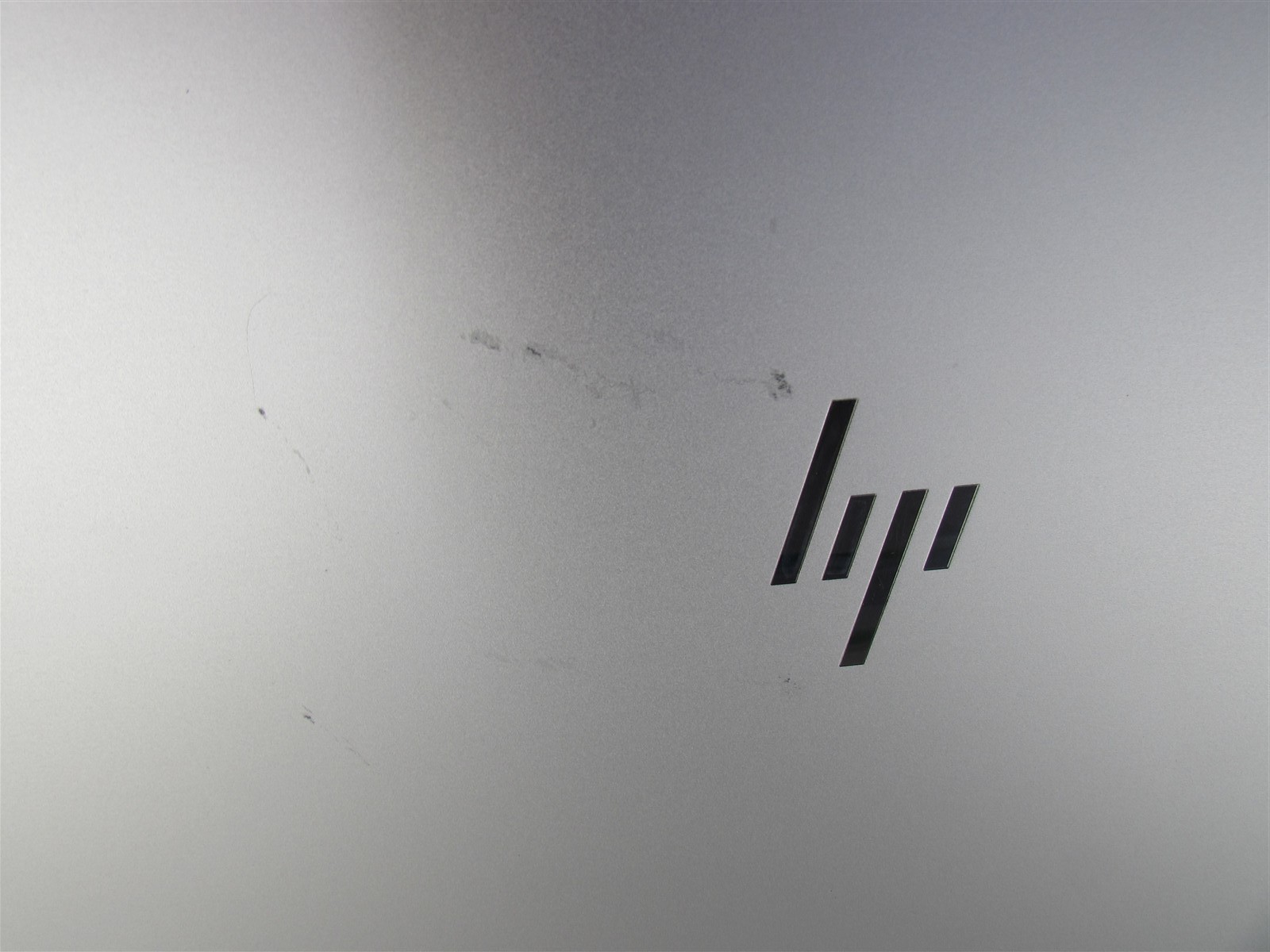 HP ELITEBOOK 640 (G9) 1920X1080 FHD TOUCHSCREEN I7-1270P NO SSD 4GB RAM NO O.S