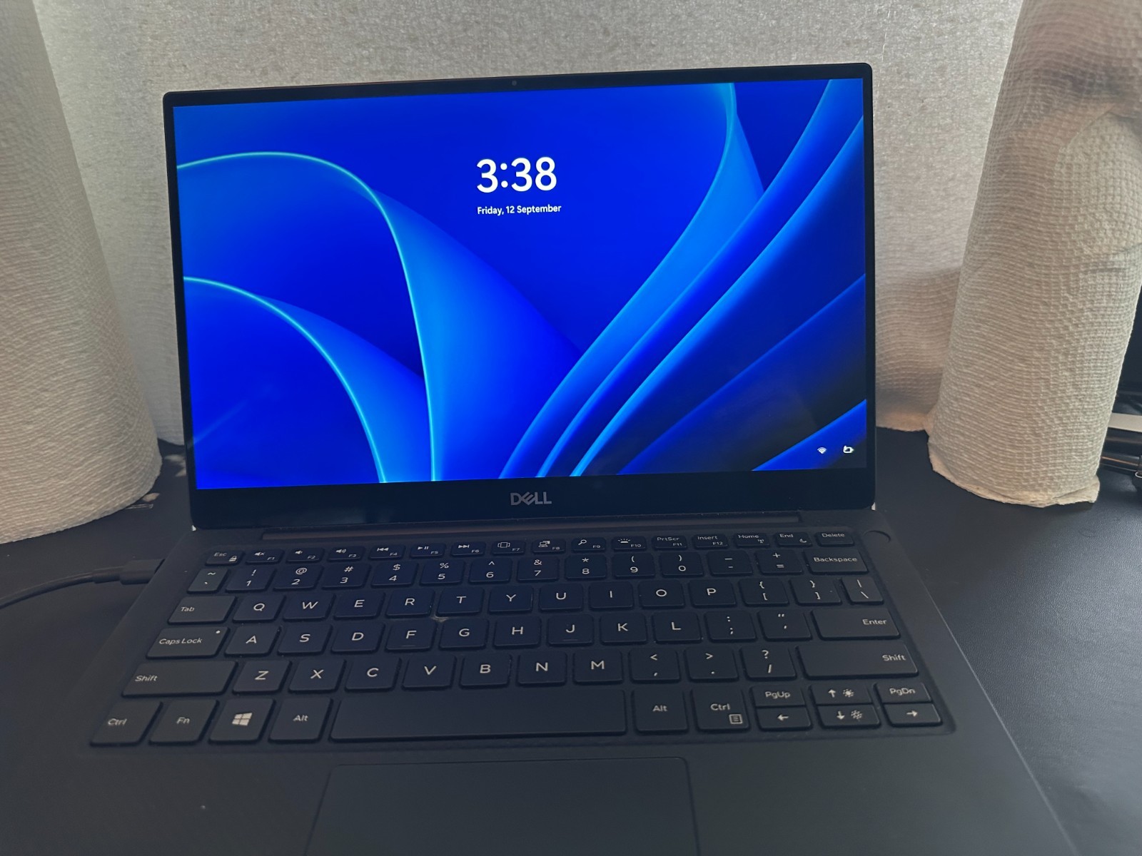 Dell XPS 13 9380 13.3″ 4K TOUCH – i7-8565U CPU✔16GB RAM✔256GB SSD✔WIN 11 93802