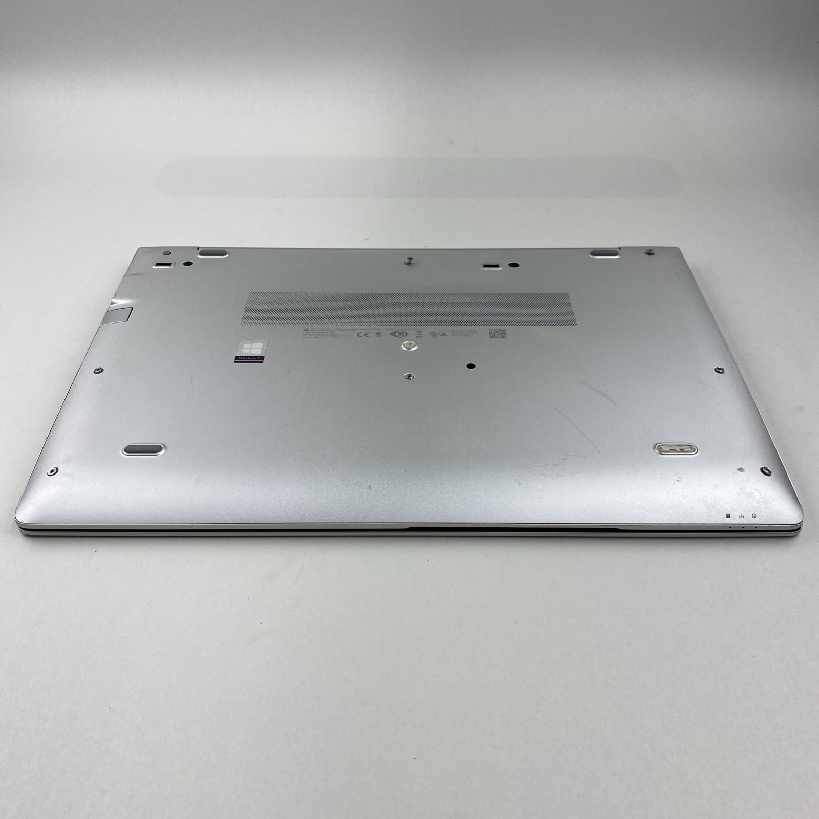 HP EliteBook 850 G6 Core i5-8365U 1.60GHz 8GB RAM 15.6″ No HDD/OS – Heat Spots