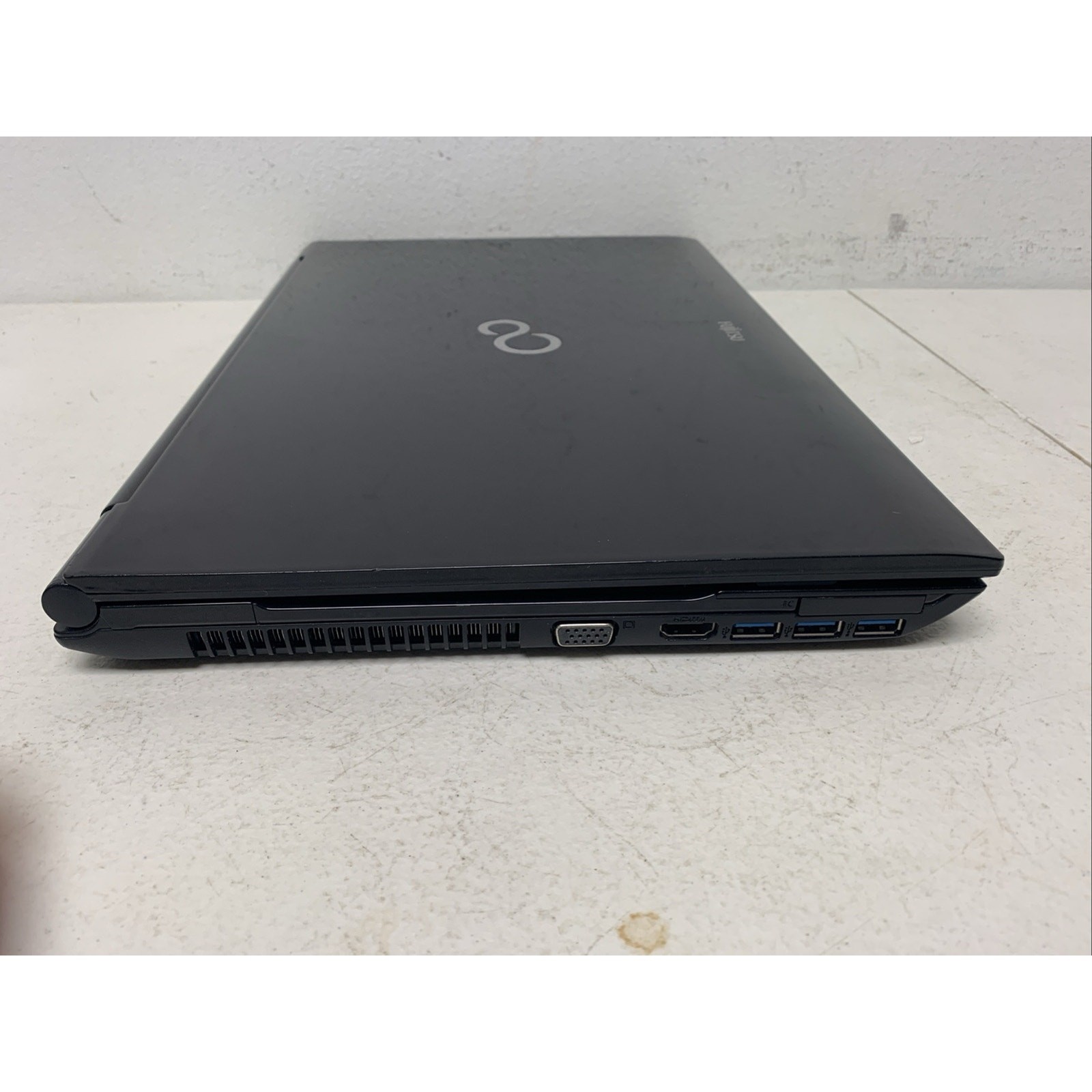 Fujitsu LIFEBOOK AH562 /i5-3230M 8GB RAM 1TB HHD WIND 10 Touch Screen