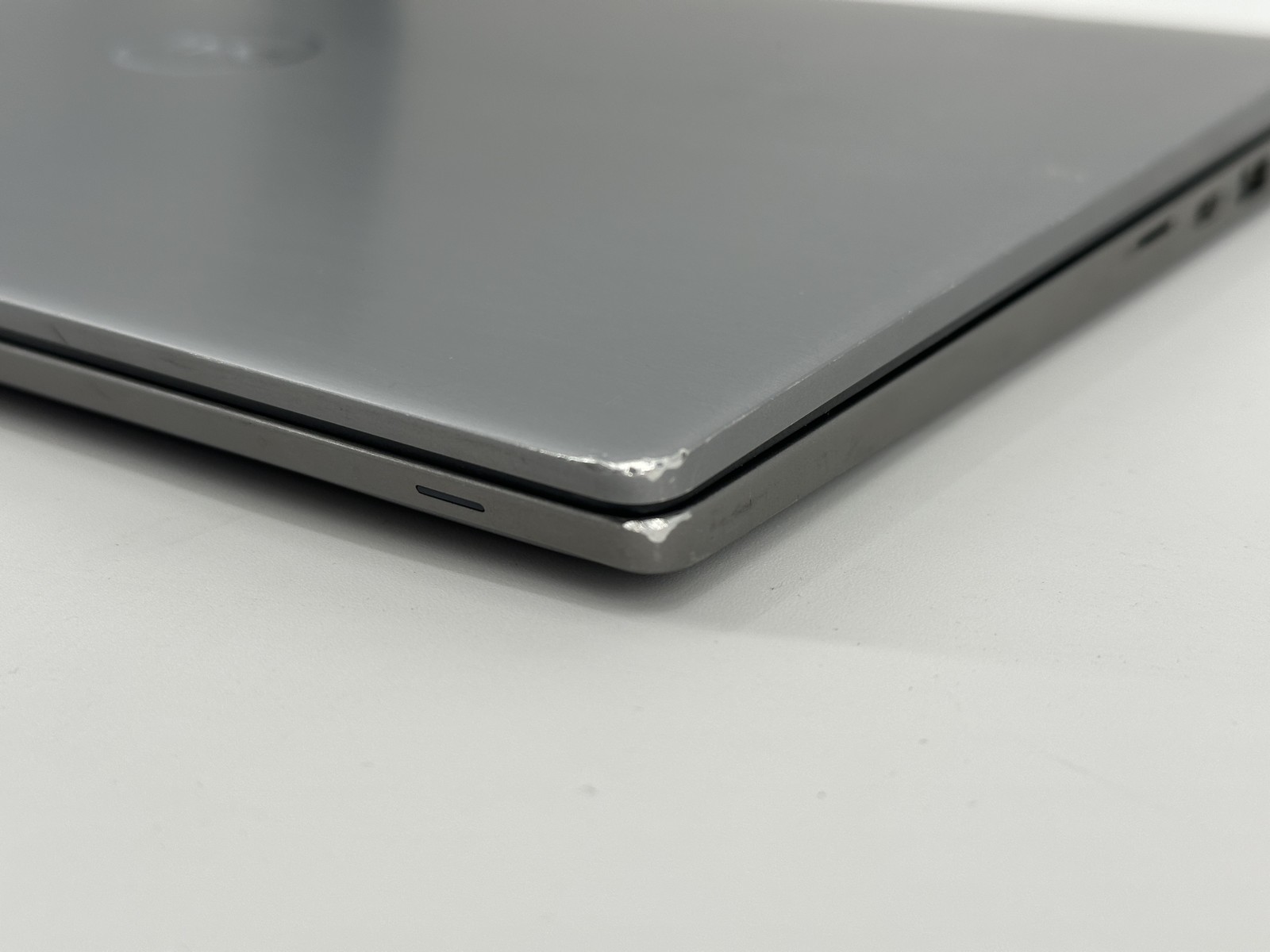 Dell Latitude 7420 14″ FHD i7-1165G7 16GB DDR4 512GB NVMe Win11 Pro FaceID