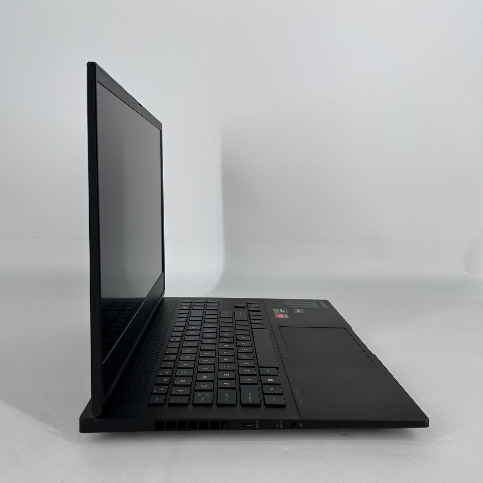 HP Omen 16 Black 165Hz FHD 4.0 GHz Ryzen 9 7940HS 16GB 512GB SSD RTX 4070 Good