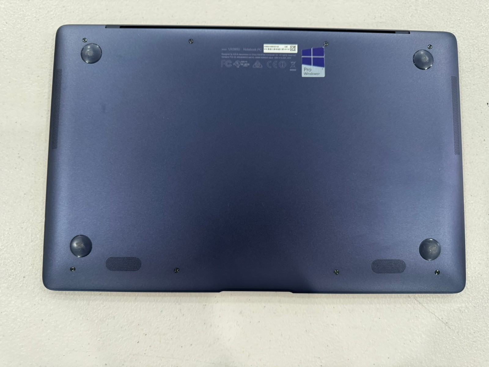 ASUS UX390UAK Intel Core i7 16GB RAM – DISPLAY 12,5” 1920X1080 SSD 500GB