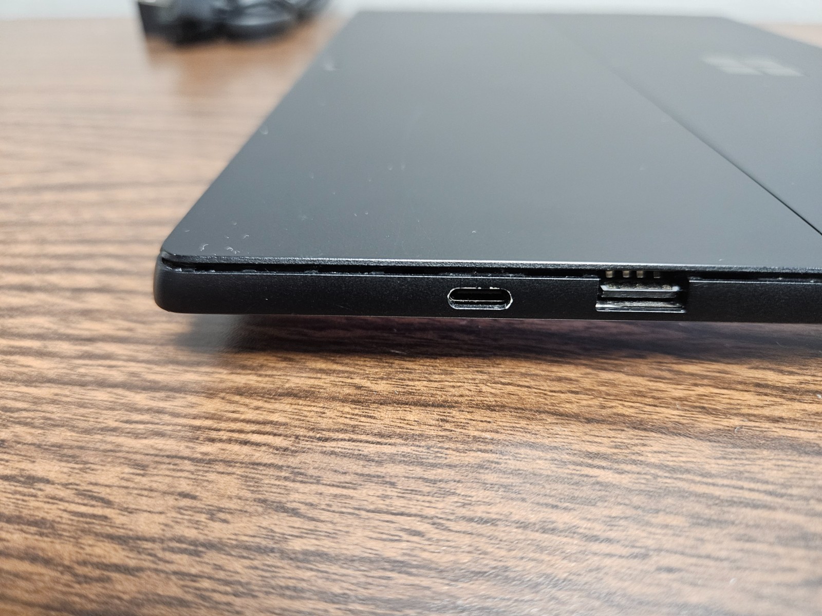 Microsoft Surface Pro 7 1866 Core i5-1035G4 1.10GHz 8GB 256GB Tablet Only