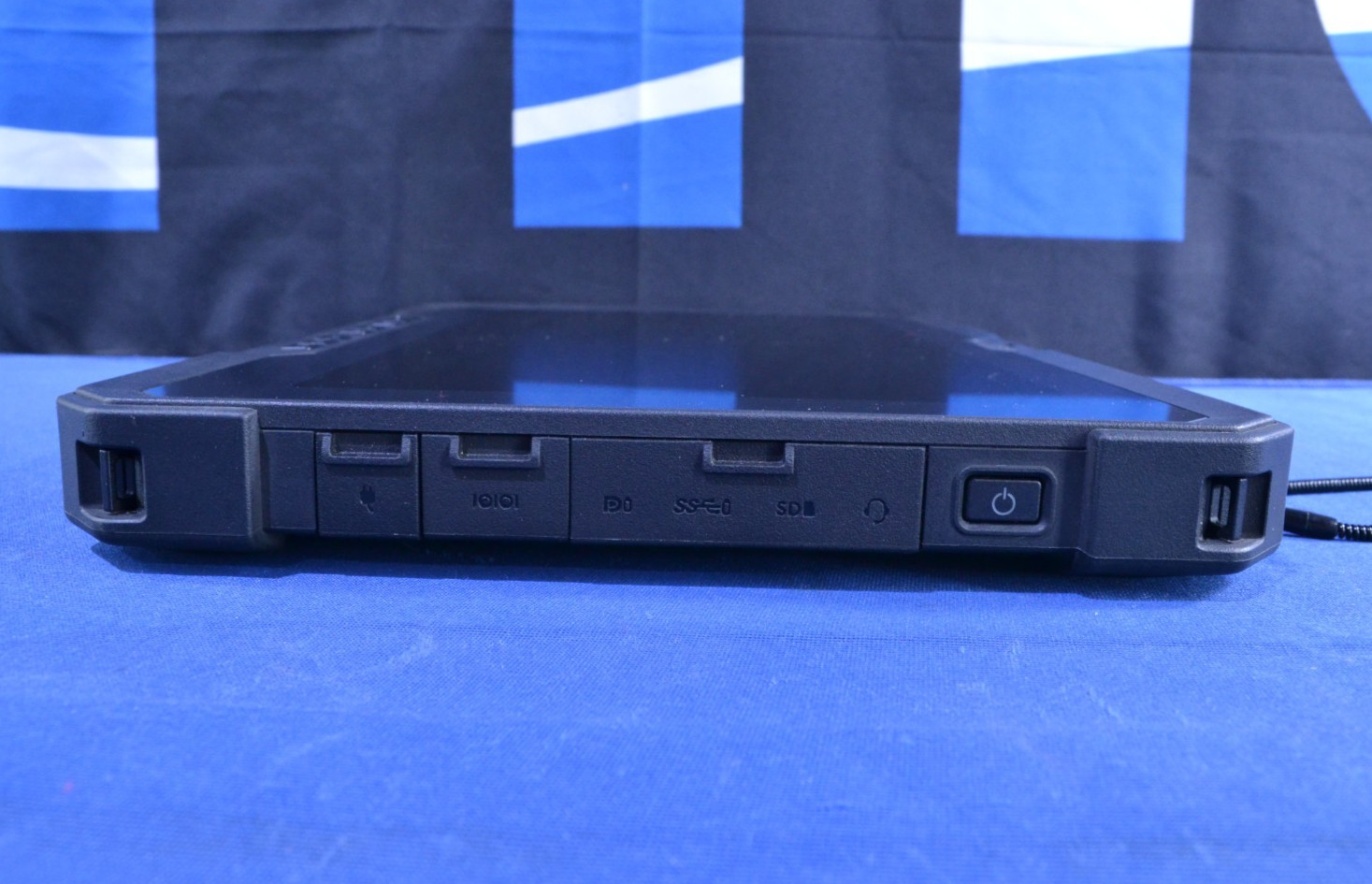 Dell Latitude 7220 Rugged Extreme Tablet i5-8365U/ 16GB/ 512GB/ Win 11 (J051401)