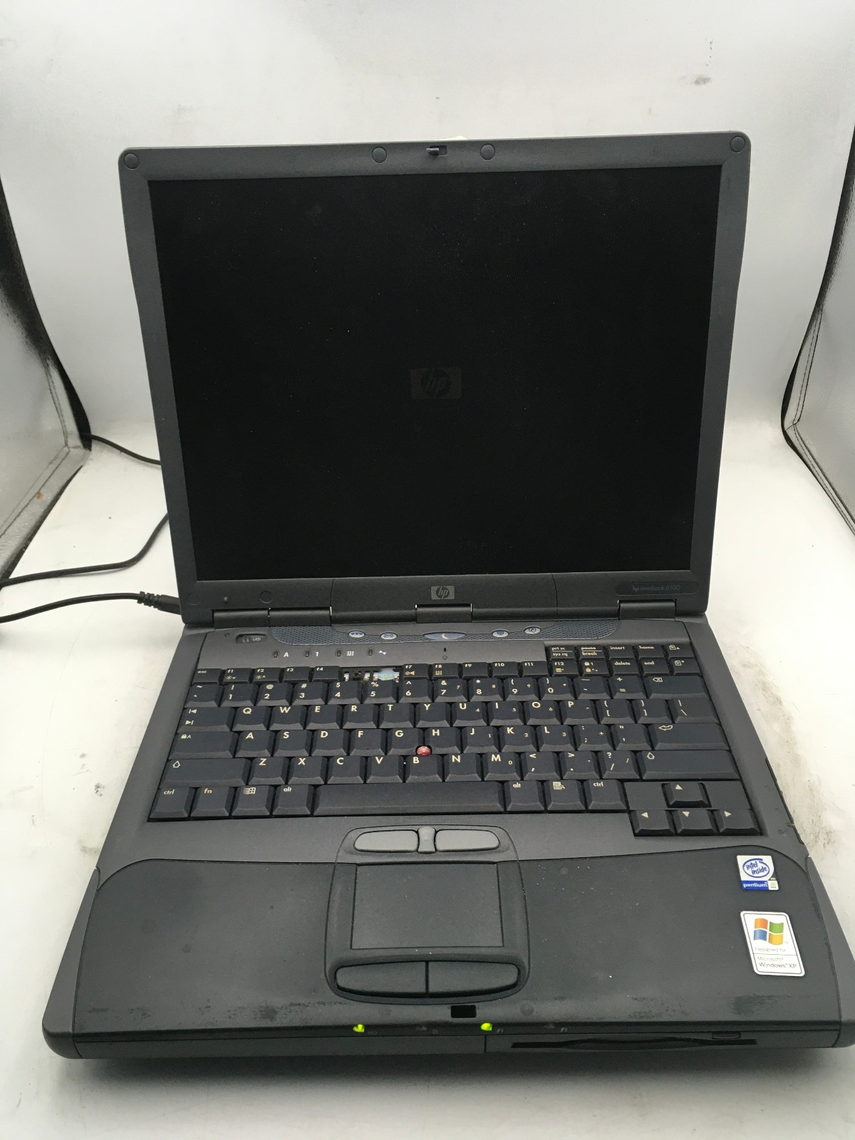 HP OMNIBOOK 6100 -FOR PARTS/FREEZE ON BOOT- INTEL PENTIUM M – 128MB RAM -READ-BB