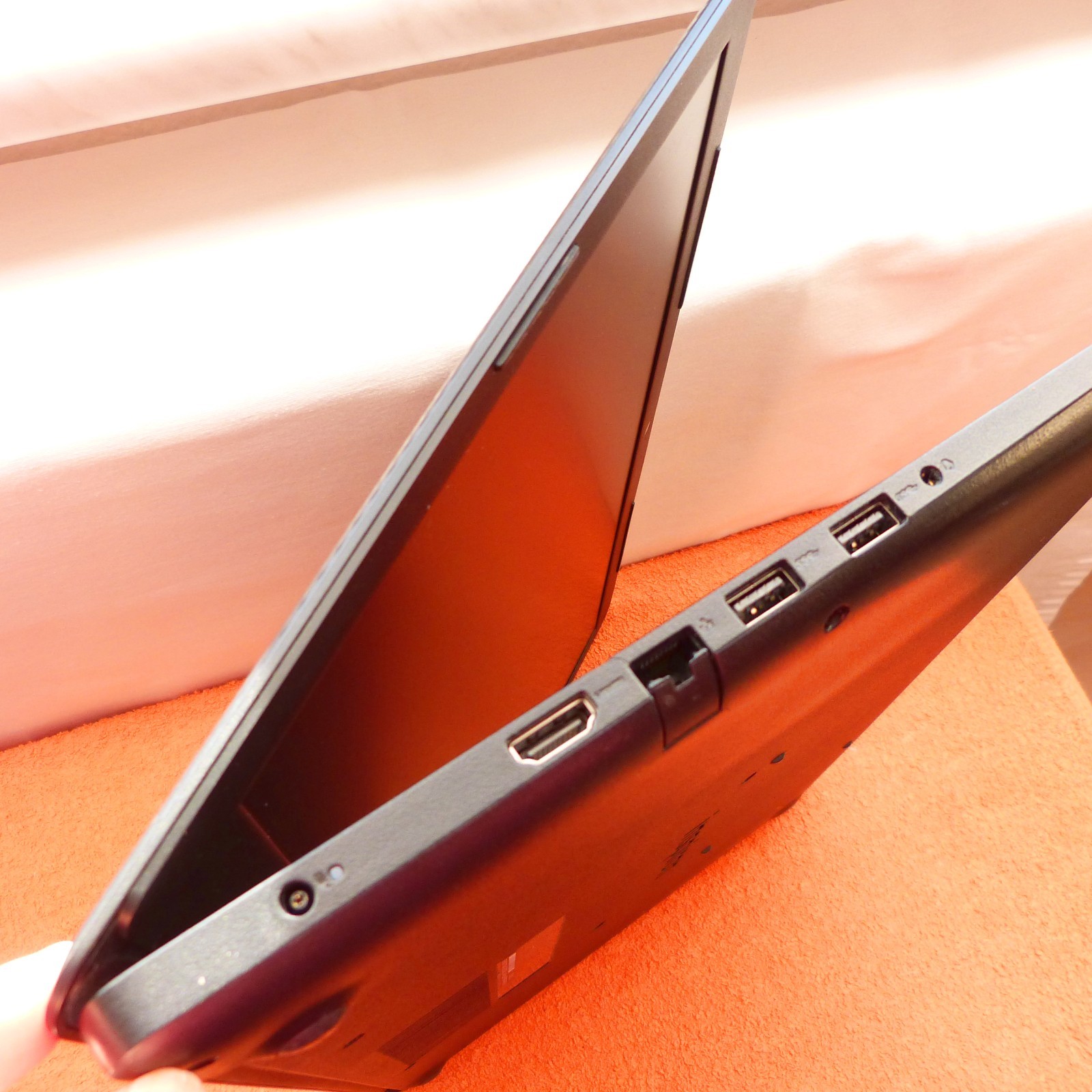 Dell 3793 Inspiron 17″ FULLHD CARBON LOOK l SSD Windows 11 l Intel 10 GEN