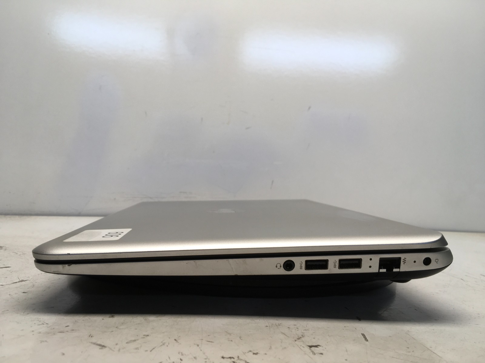 HP Envy TS 15-J020US AMD A8-5550M 2100MHz 8 GB NO HDD