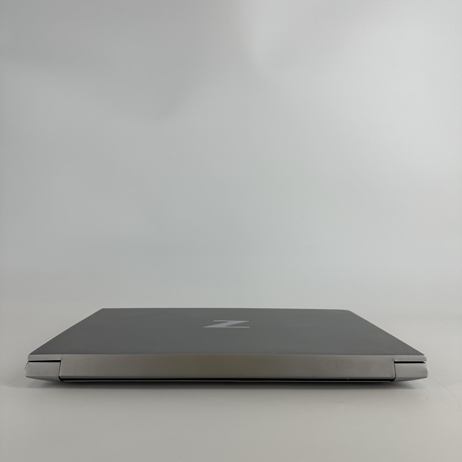 HP ZBook Fury 16 G9 FHD+ 2.1 GHz i7-12850HX 64GB 1TB RTX A4500 -Muffled Speakers