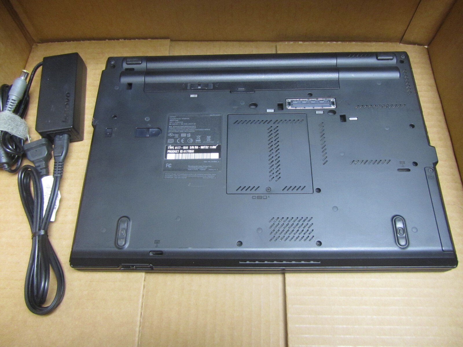 Used ThinkPad T420 i5-2520M 8GB RAM, NEW 1 TB SSD, 14″ 1366×768 LCD, Win 7 Pro64