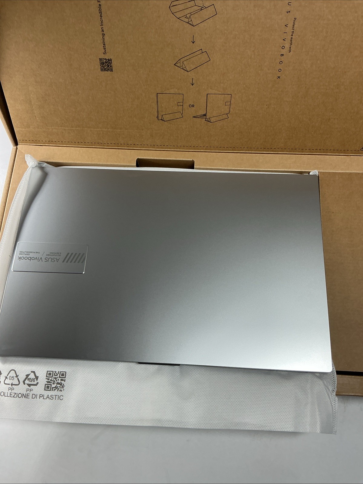 Asus Vivobook 15.6″ FHD AMD Ryzen 5-7520u Laptop
