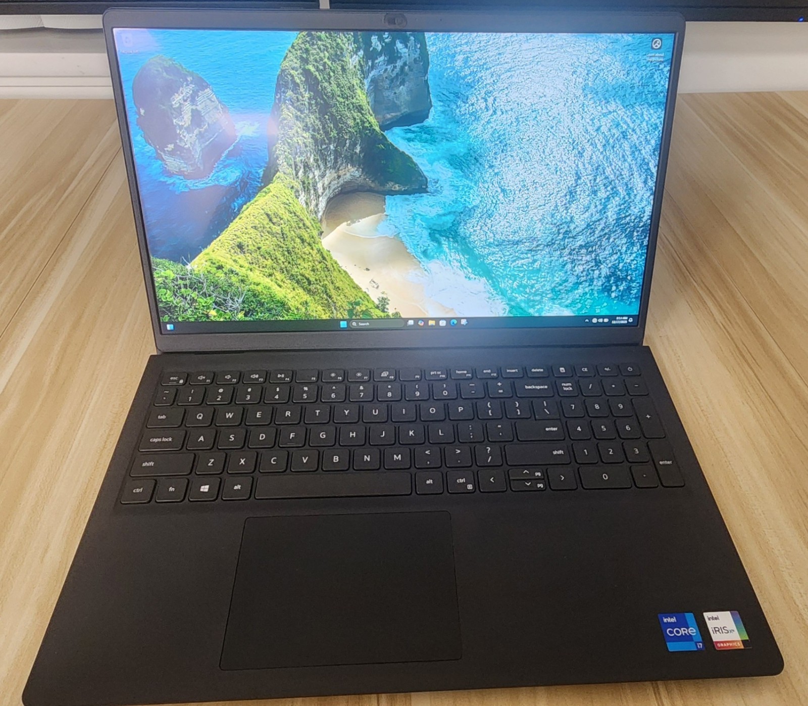 Dell Inspiron 3511 15.6″ Touch, 1TB SSD, Core i7 11th Gen. 32GB DDR