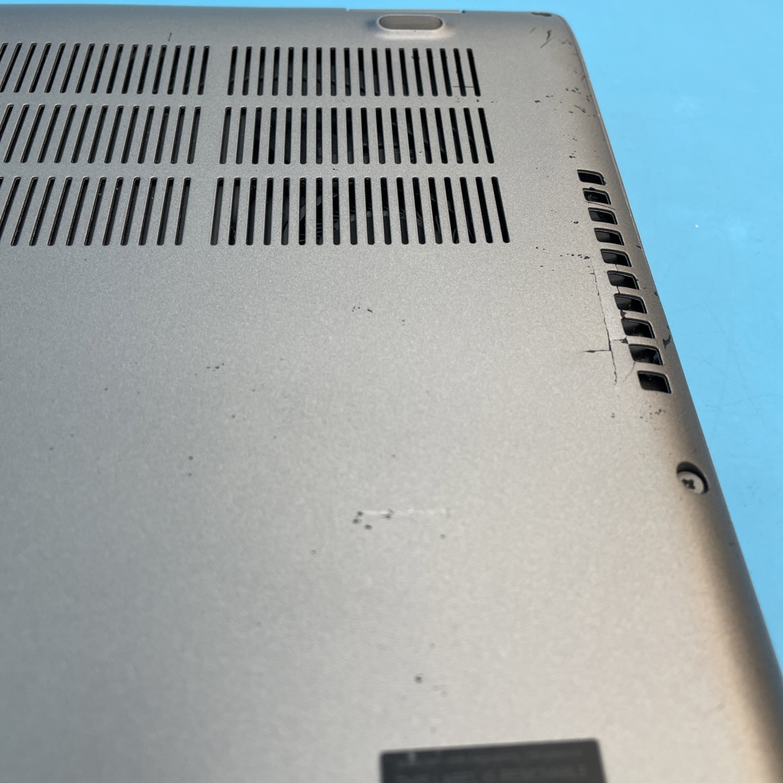 Dell Latitude 5410 | i5-10310U | 16GB RAM | NO SSD | NO OS | 33% BATTERY