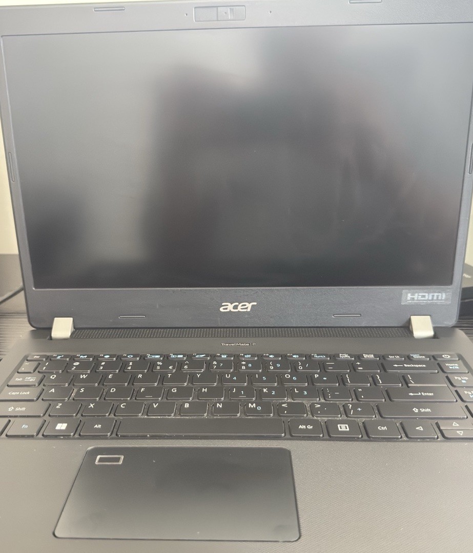 Acer TravelMateP214-11geni5-1135G7 2.4GHz 16gb RAM 512gb SSD 14″ FHD Win 11 Pro.