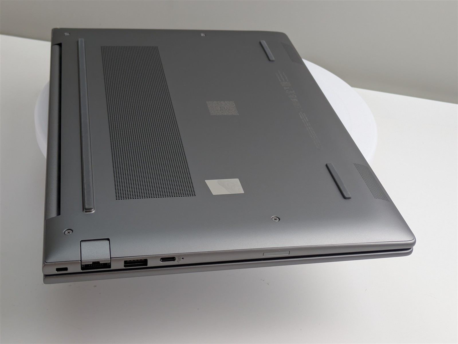 HP ZBook 8 G1i 14″ Intel Ultra 7 265U 16GB RAM 512GB SSD WUXGA W11P (26988)