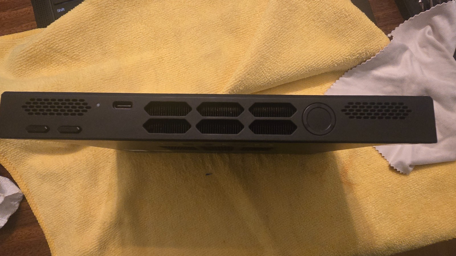 Lenovo Legion Go 2 – AMD Ryzen Z2 Extreme Z2E, 32GB, 1TB. Perfect Condition.
