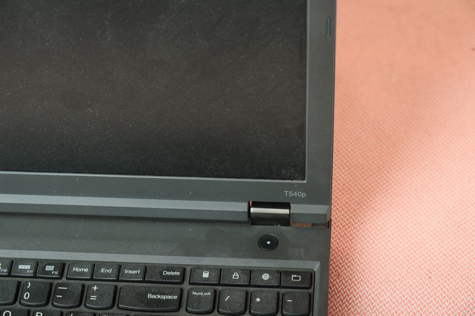 Lenovo ThinkPad T540p 15.6″ HD i5-4210M 4GB RAM No HDD No OS