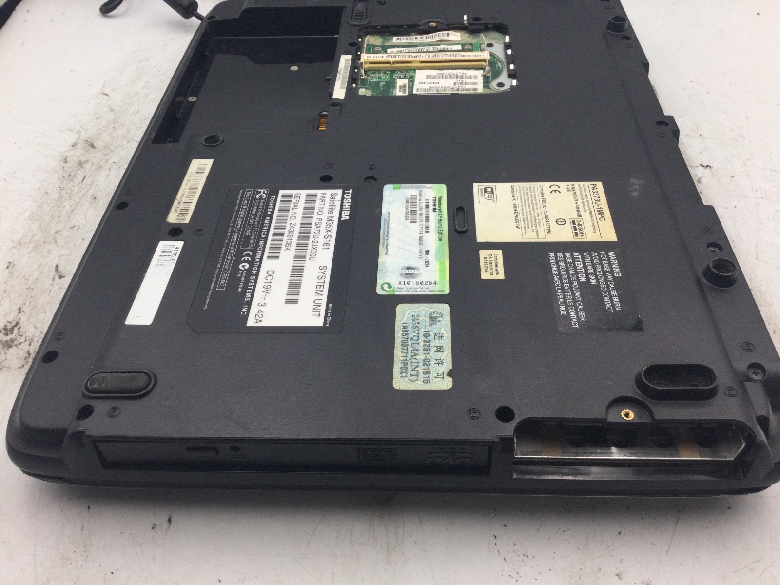 TOSHIBA SATELLITE M35X-S161 – BOOTS TO BIOS – NO RAM – INTEL CELERON – READ – BB