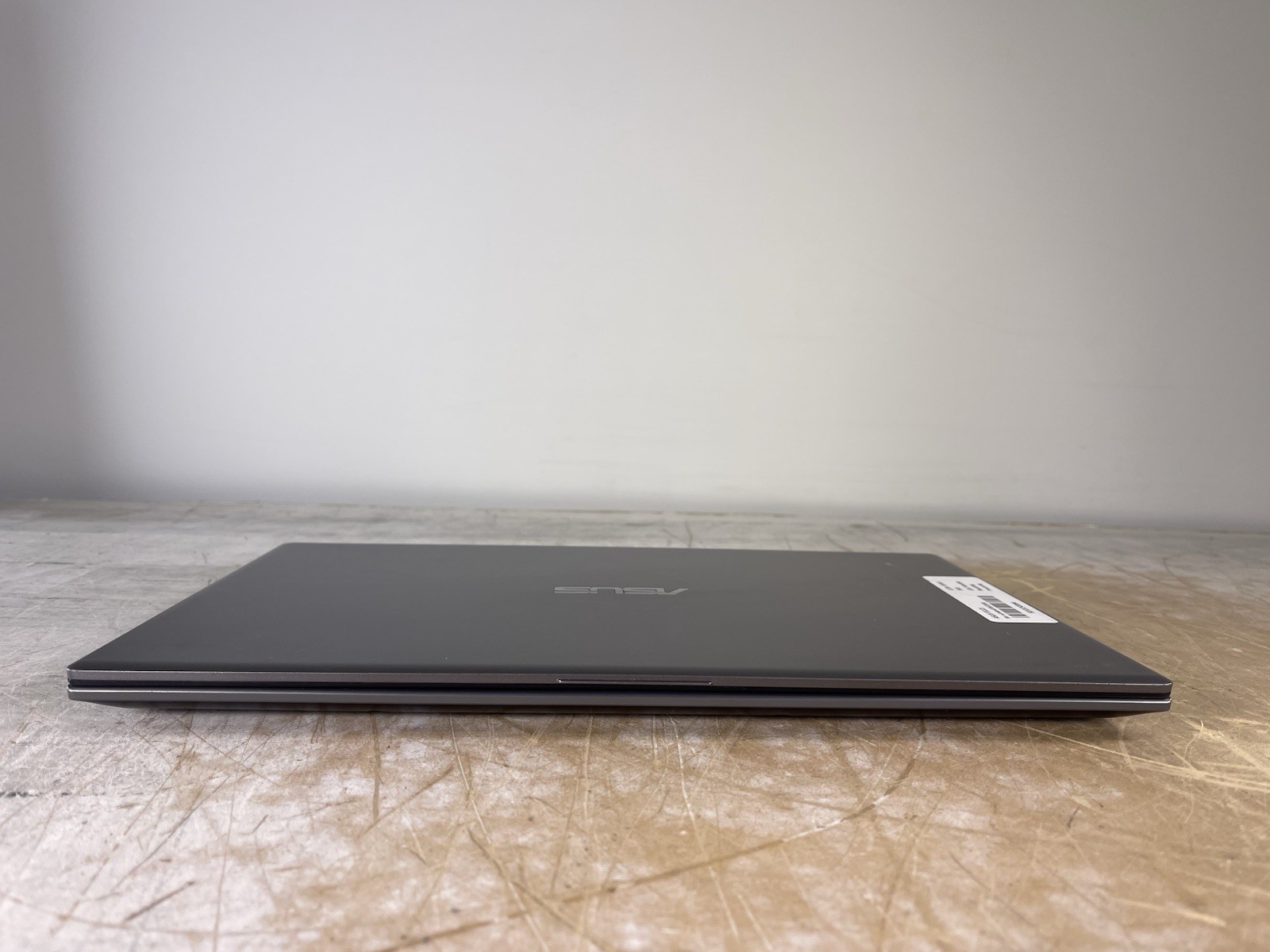 ASUS VIVOBOOK F512J i3-1005G1 @ 1.20 GHz, 12GB RAM, NO HDD/OS