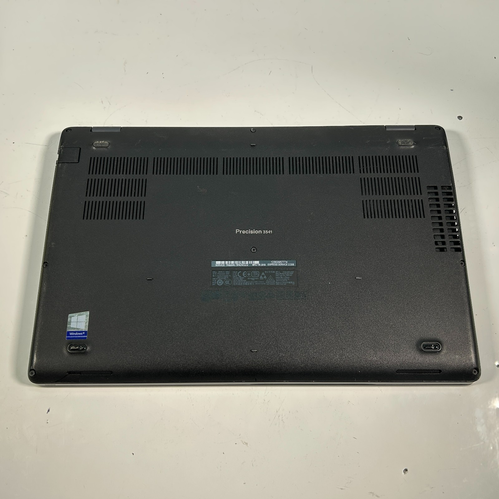 Dell Precision 3541 Intel Core i5-9400H 2.5GHz 16GB RAM No Storage Drive/OS Used