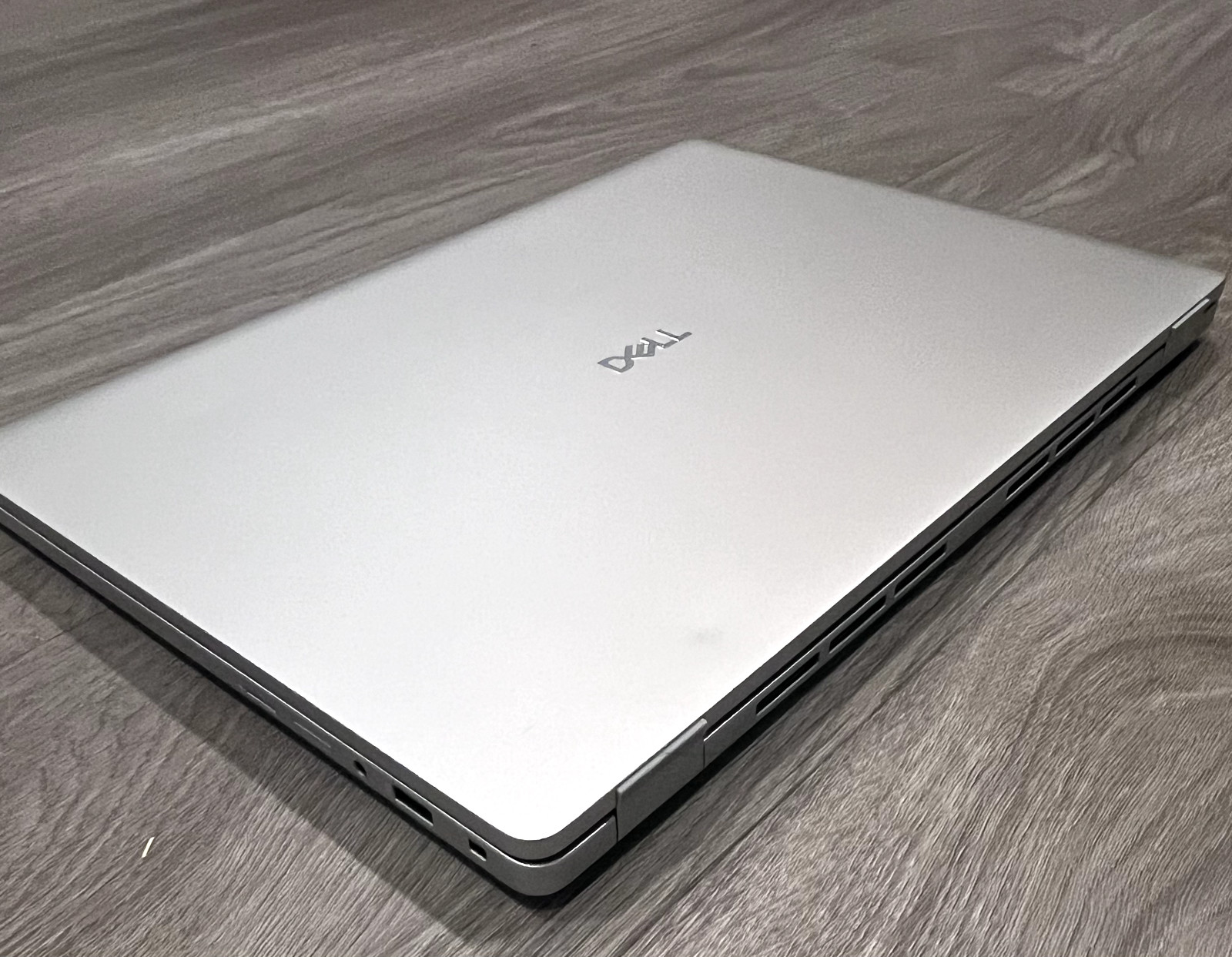 Dell Pro 16″ Plus PB16250 Ultra 7 266V 16GB RAM 512 SSD FHD+ WIN 11 PRO *DECENT*