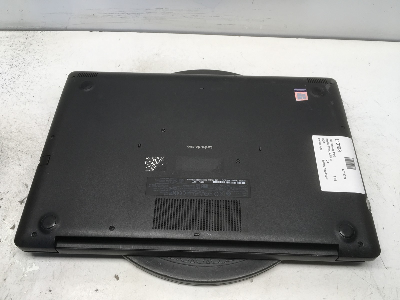 Dell Latitude 3590 Intel i3-7130U 2.7GHz 8 GB NO HDD No Batt
