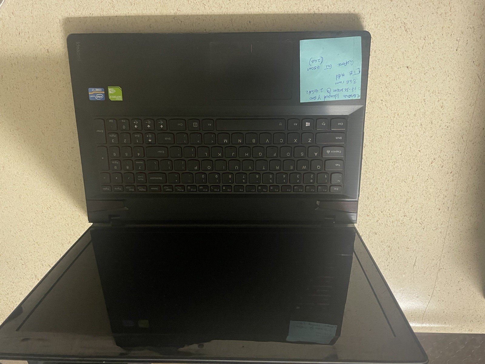 Lenovo Ideapad Y500 Gaming Laptop. 8GB Ram 1TB HDD/ Win 10/ Nvidia GeForce 750M