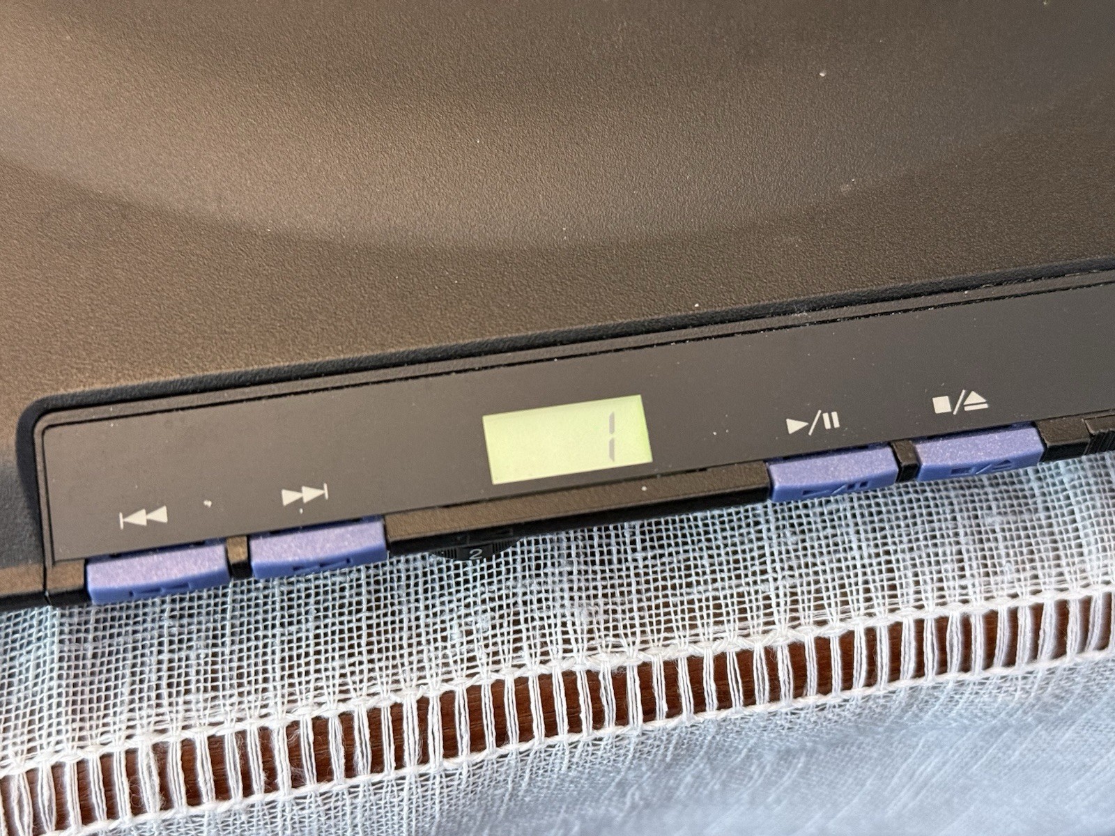 IBM ThinkPad i Series 2621-460 Laptop – Floppy, Serial, CD, BOOTS, BAD HDD