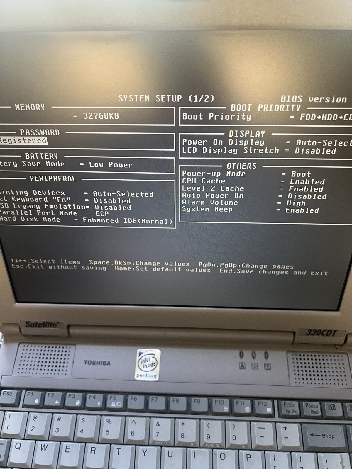 Vintage Toshiba Satellite 330CDT Intel Pentium MMX Windows 95 For Rebuild Parts