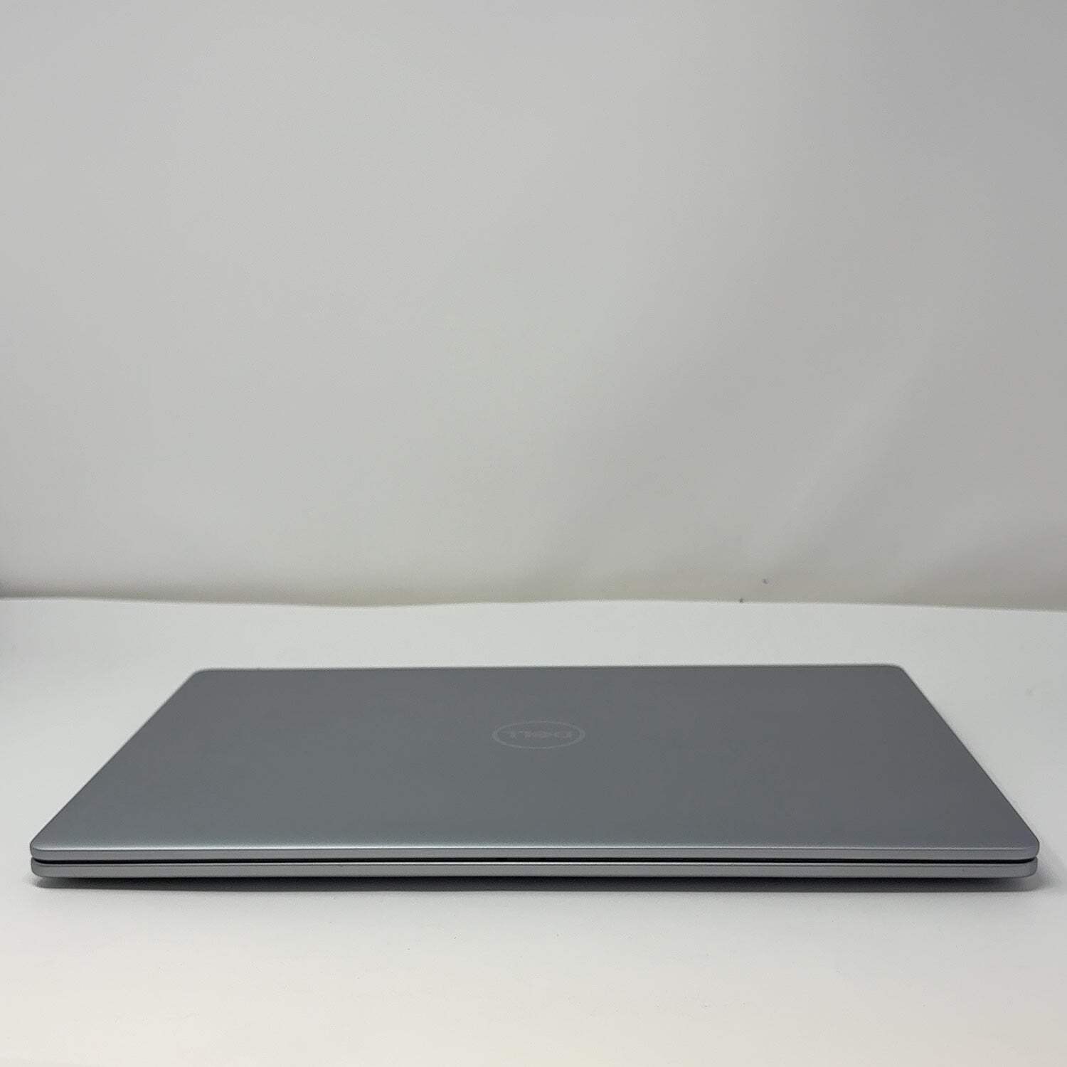 Dell Inspiron 5640 16″ Core 7 150U 1.8GHz 16GB RAM 1TB SSD – Read Description