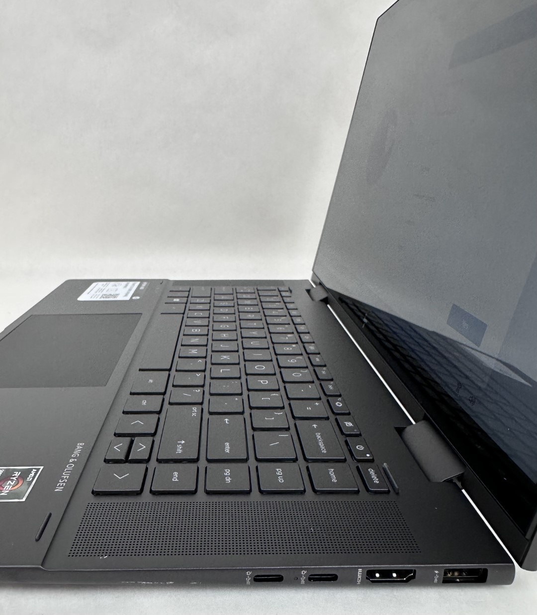HP ENVY x360 15-ey0013DX 15.6″ FHD Touch Ryzen 5 5625U 8GB 256GB SSD 2in1 W11H