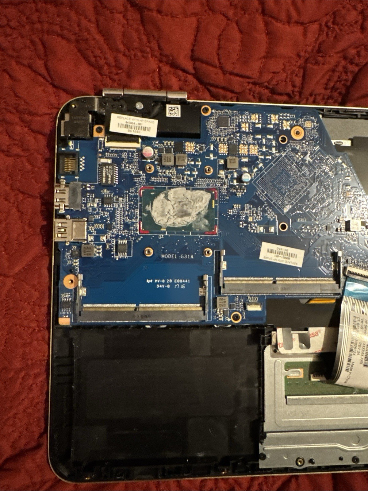 HP Pavilion 14-al061nr 14″ Laptop/Intel i3-6100U For Parts As Is