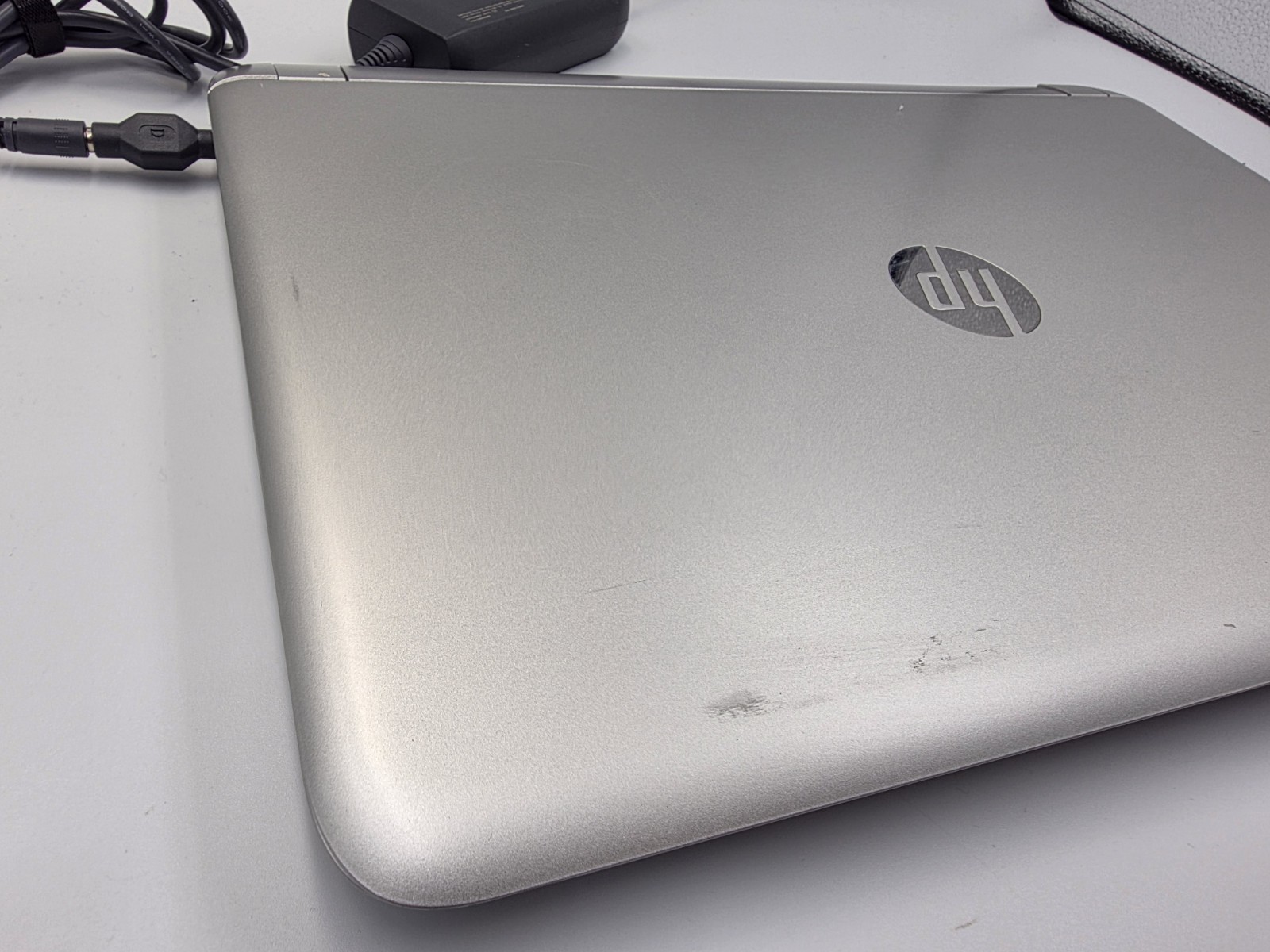 HP Pavilion Notebook 15-ab153nr | No boot – For Parts Only