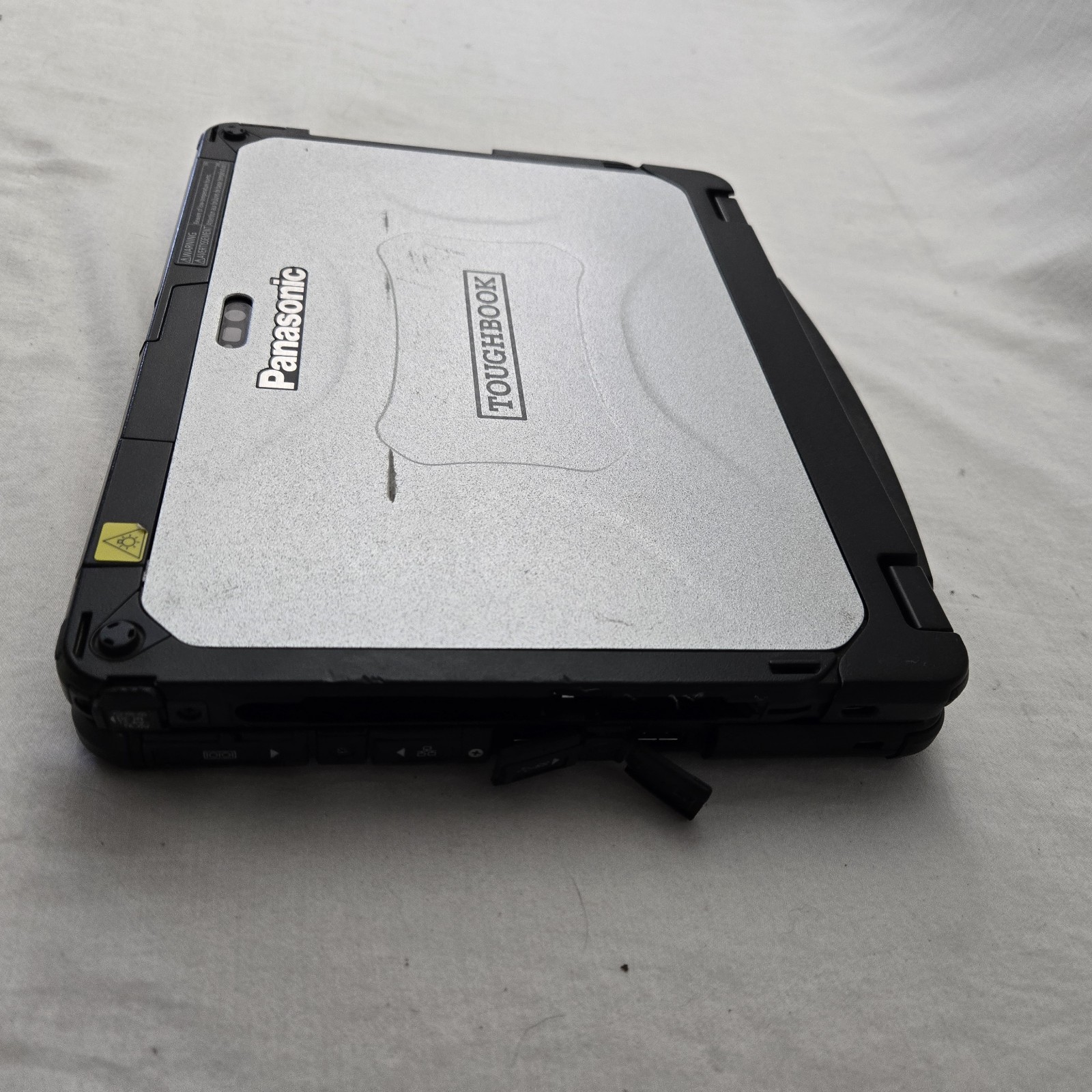 Panasonic Toughbook CF-20 10.1″ i5-7Y57 1.20GHz 256GB SSD 8GB 4G | Grade C
