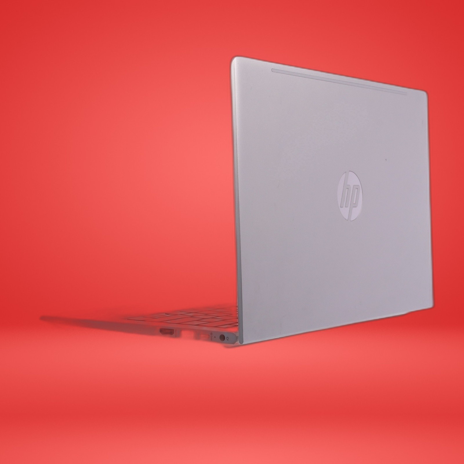 HP ProBook 430 G8 13.3″ Core i5-1135G7 8GB RAM 256GB NMVe W11P W/ 65W AC Adapter