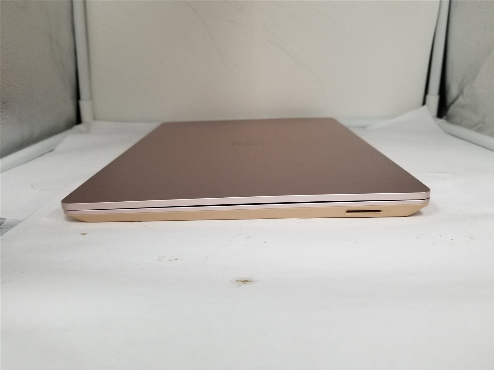 Microsoft Surface Laptop Go Core i5 12.4″ 8GB/128GB Gold See Details VD6230