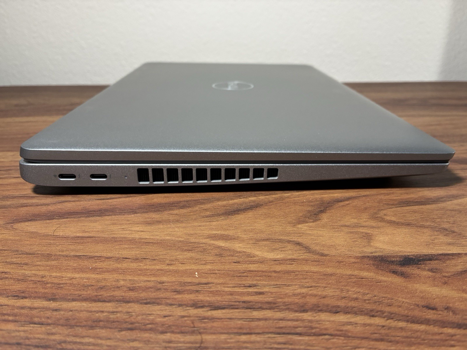 DELL Latitude 5550 Laptop Ultra 7 32GB RAM 1TB SSD 15.6” FHD WIN 11 W/AC!