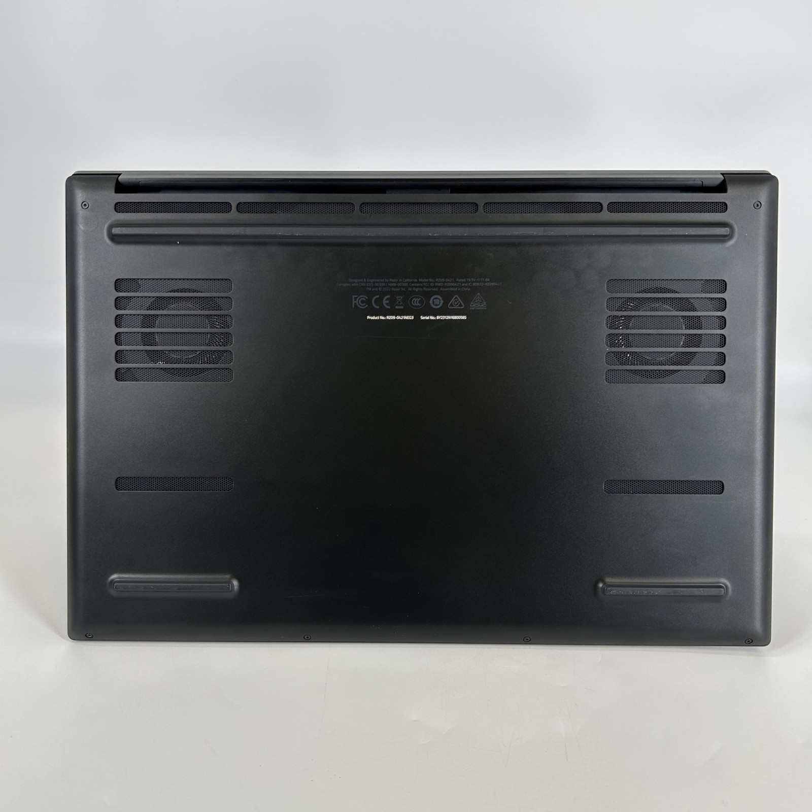 Razer Blade 15 240Hz 2K 2.5 GHz i9-12900H 16GB 1TB SSD RTX 3070 Ti Excellent