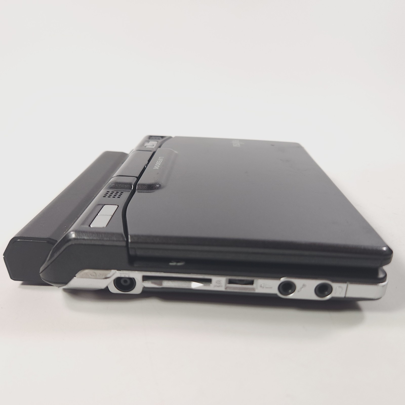 Retro Gaming Laptop Fujitsu U810 Intel 800 MHz 1 GB RAM 35 GB HD Windows XP Pro