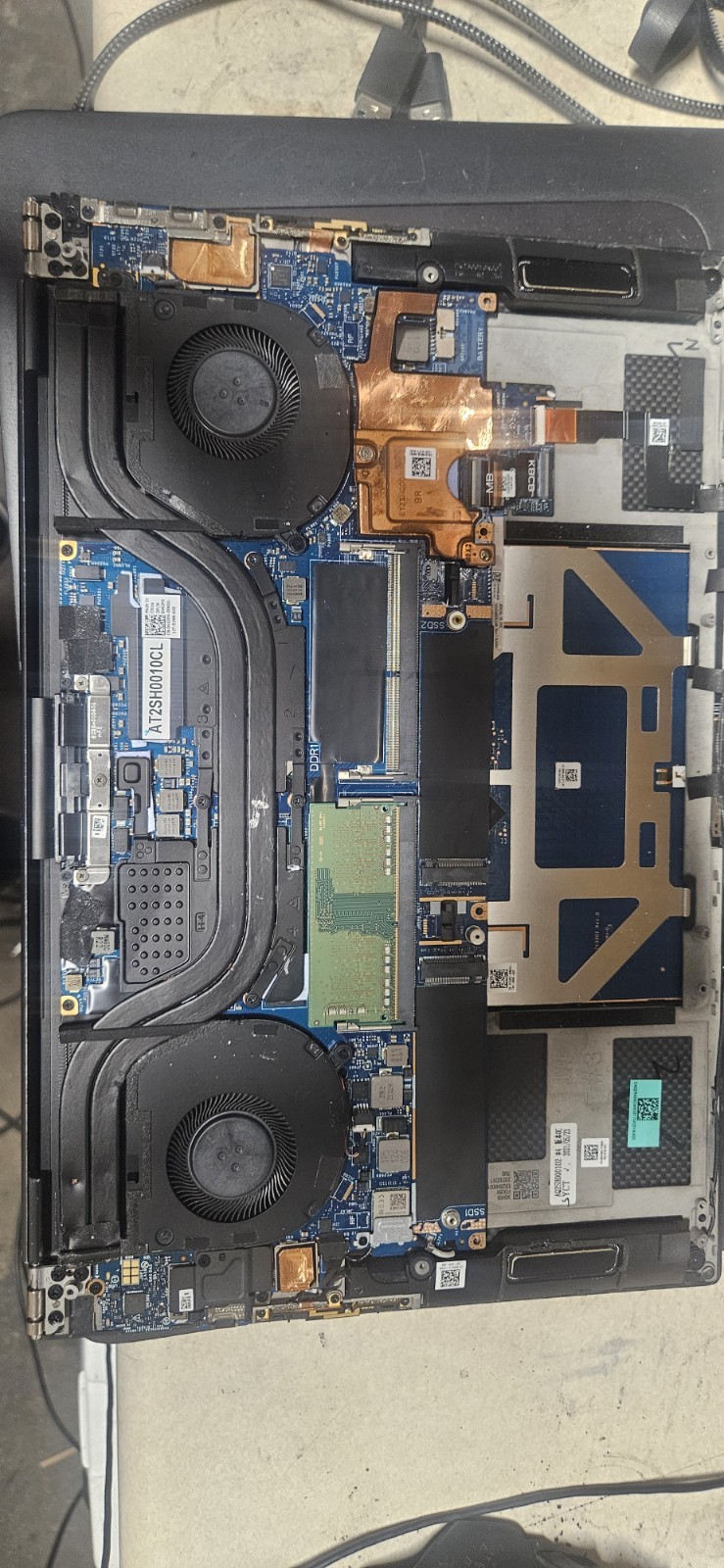 Dell Precision 5550 15.6″ Intel Core i7-10th 8 GB RAM NOT WORKING PARTS