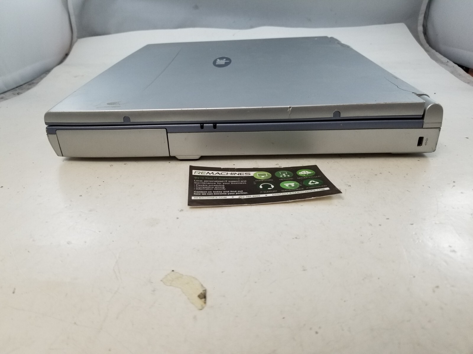 MPC TransPort T3000 14″ Laptop Pentium 1.8GHz 1GB 120GB HDD Radeon 9600M XP Pro