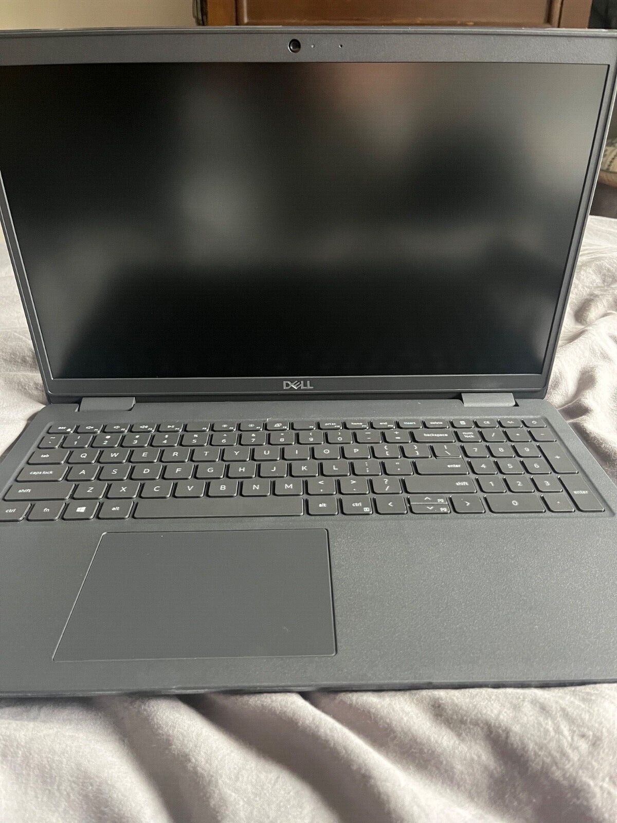 Dell Latitude 3520 15.6” (256GB SSD Intel Core i5-1135G7 2.4GHz 8GB RAM) Laptop
