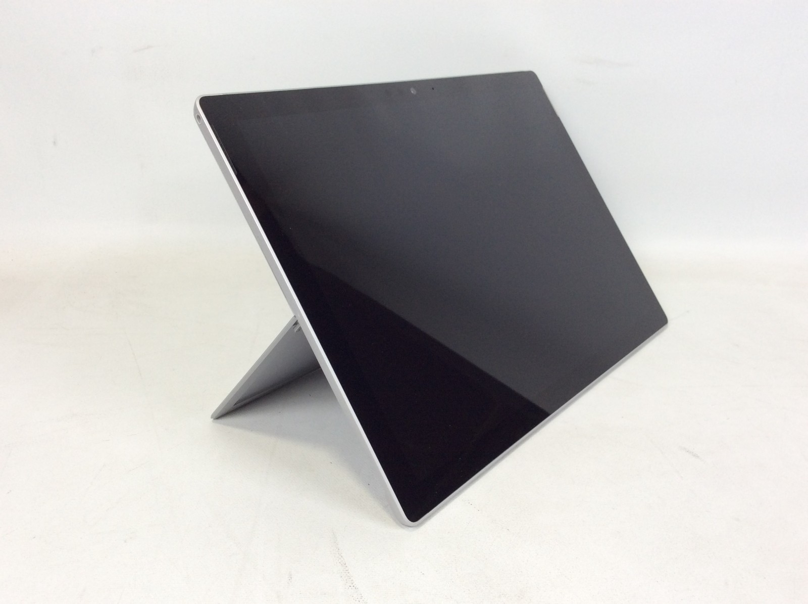Microsoft Surface Pro 1796 i7-8650U 1.9GHz 8GB RAM 256GB Charger Keyboard