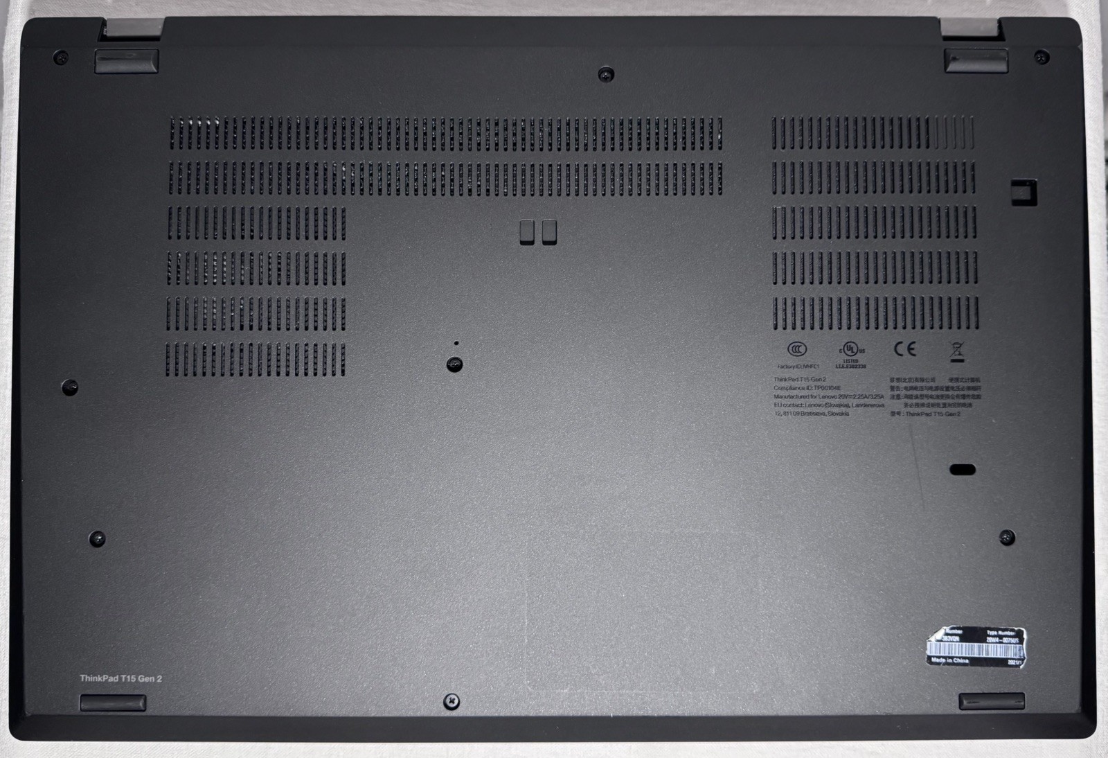LENOVO ThinkPad T15 Gen2i i5 16.6″ 32GB RAM 1TB SSD WIN11P READ