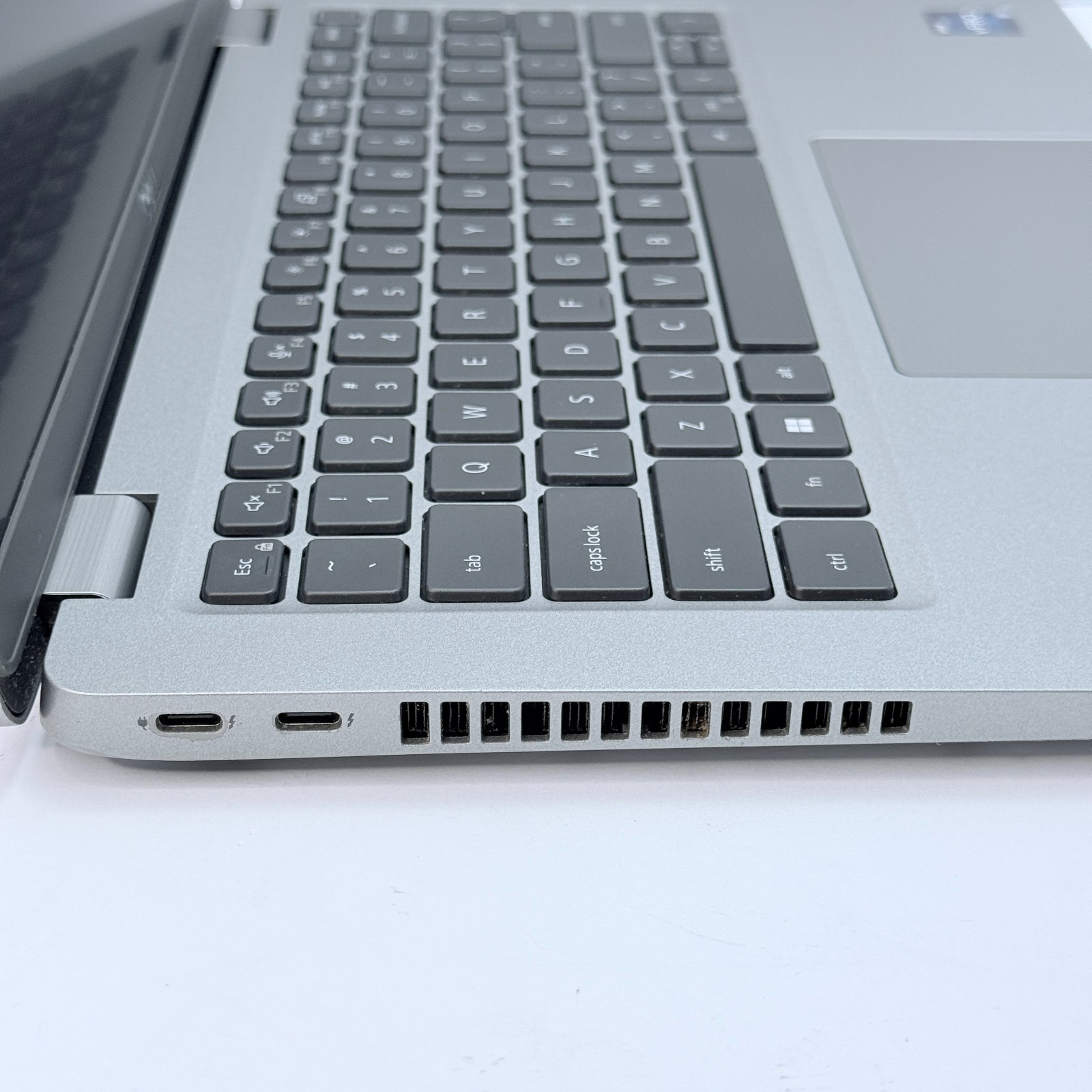 Dell Latitude 5430 14″ i7 1.8GHz 16GB RAM 256GB SSD W11 | Silver | VERY GOOD |